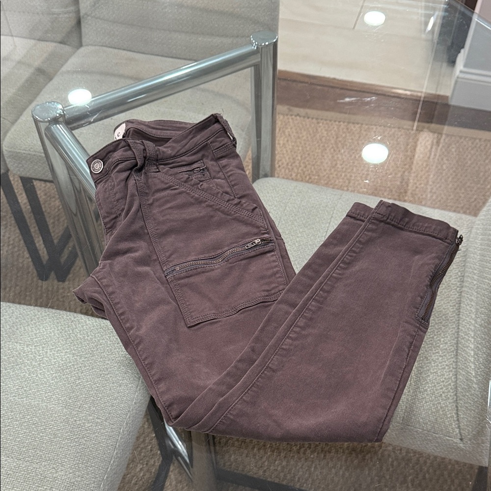 Woman’s  joie cargo style skinny pants